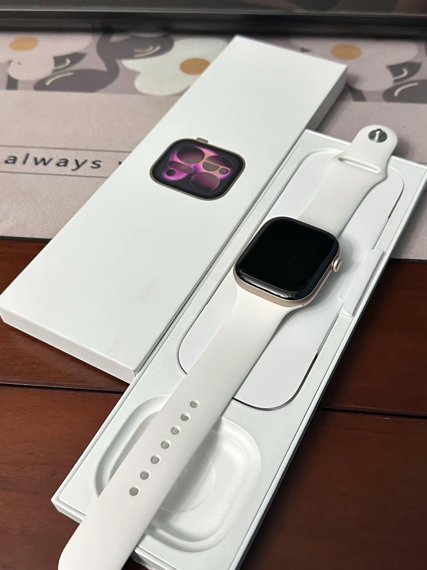 接下来我将一个月不犟嘴。这个世界什么都是假的 只有男朋友送我的Apple Watch Series11是真的