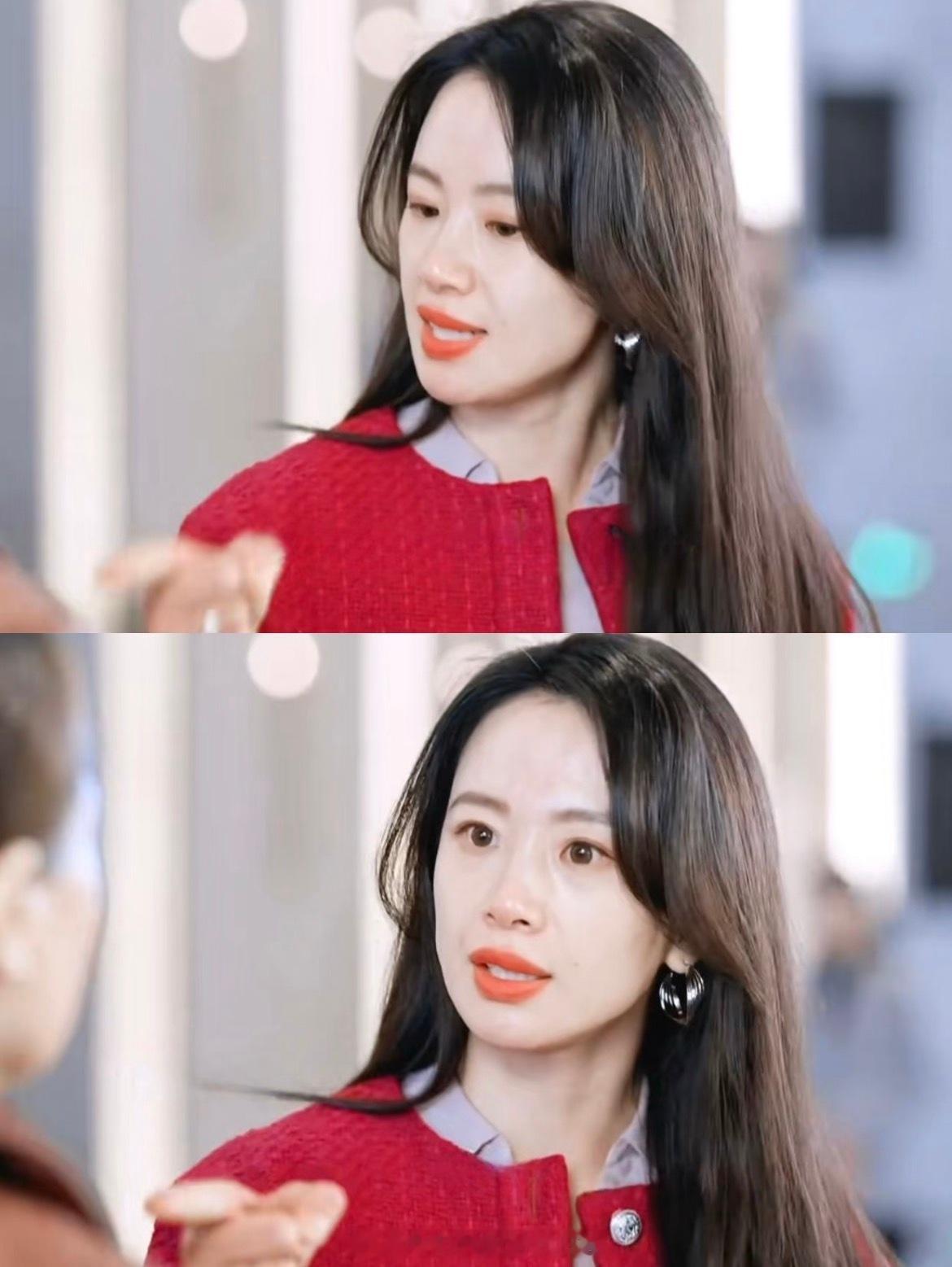 #张颂文本来想帮李梦解释##李梦耍大牌事件#
她就是耍大牌没得洗，白鹿原也要求各种改剧本加戏，给她加上了还不满意冲着导演大吼大叫，

还有个剧拍完失联，作为女主不配合宣传，找不到人，开发布会制片人气的当场全都说了，

而且要求一模一样的苹果纯粹就是为难人，就算苹果一样了，她的表演能一模一 ​