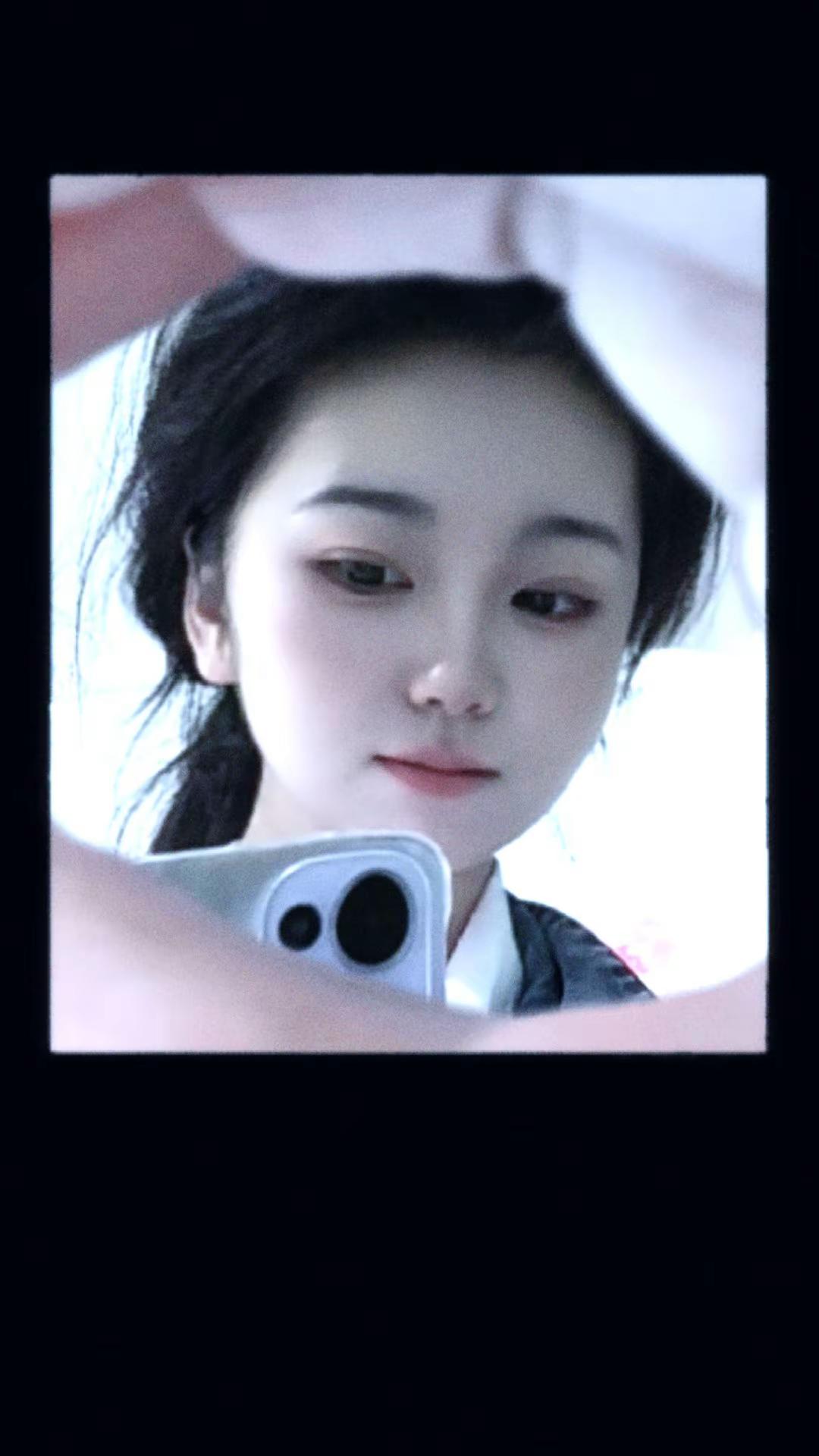 我性格十分恶劣，但胜在脸实在太乖