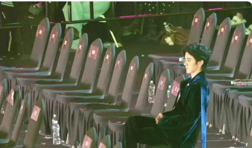 星光大赏最惨得主，王弘毅实锤了  没拿到任何奖项 全程零镜头 别人散场...