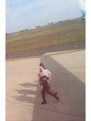 几起机闹，让人瞠目！