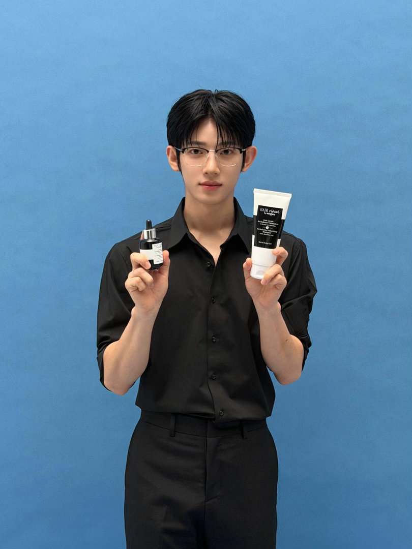#朴时宇[超话]#  自存ins 2026.9.12 欧巴腿好长🔥 ​