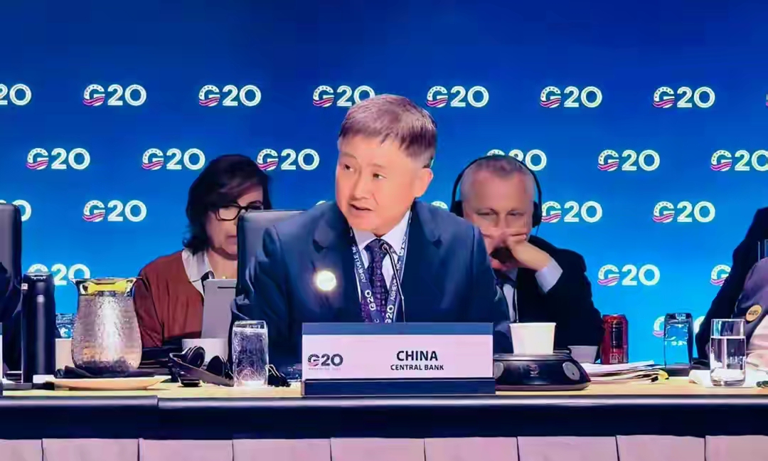 中国用一票否决告诉特朗普，3个月后的峰会，先过中国这一关
 
《荀子》有言：天下之贵，莫贵乎公道；列国相交，贵在各得其宜。一场G20财长会，把大国博弈摆到明面上。美国手握G20主席国身份，一心想把自家立场塞进联合公报，结果遭遇明确拒绝。联合公报直接难产，只剩下美国单方面抛出的主席声明。这次说“不”，
