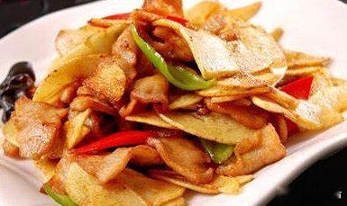 午饭时间到，大家做饭时记得#厨房用火不离人#！ ​
