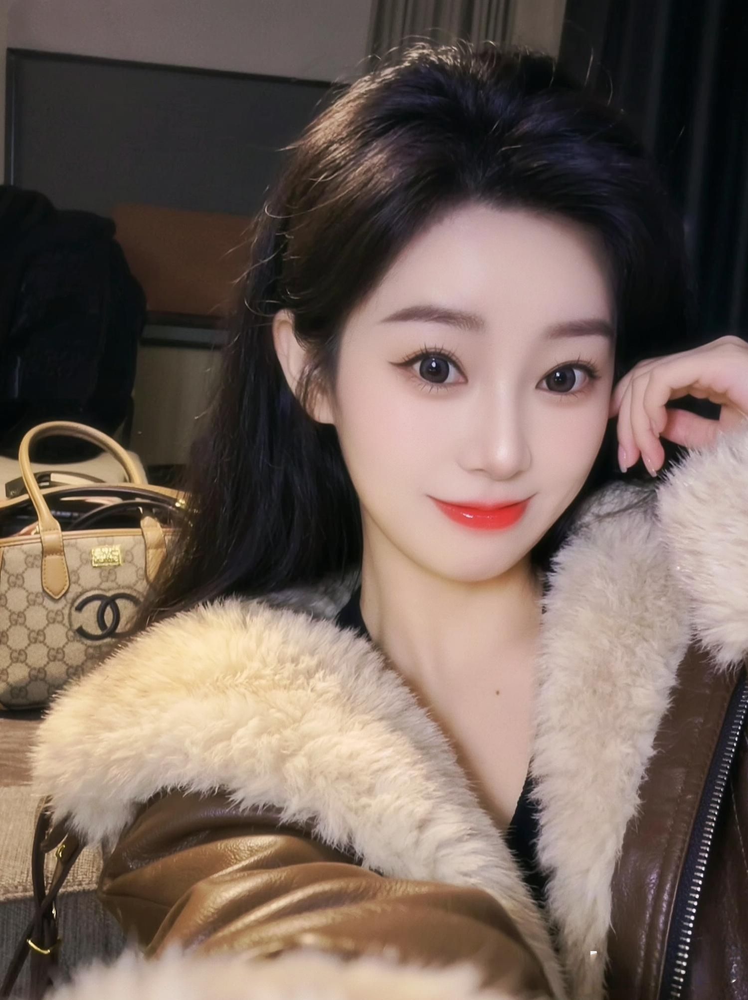 <p>名媛风 <!--{img:0}--></p><img src=