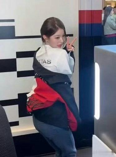 #张元英#这是咋了 ​