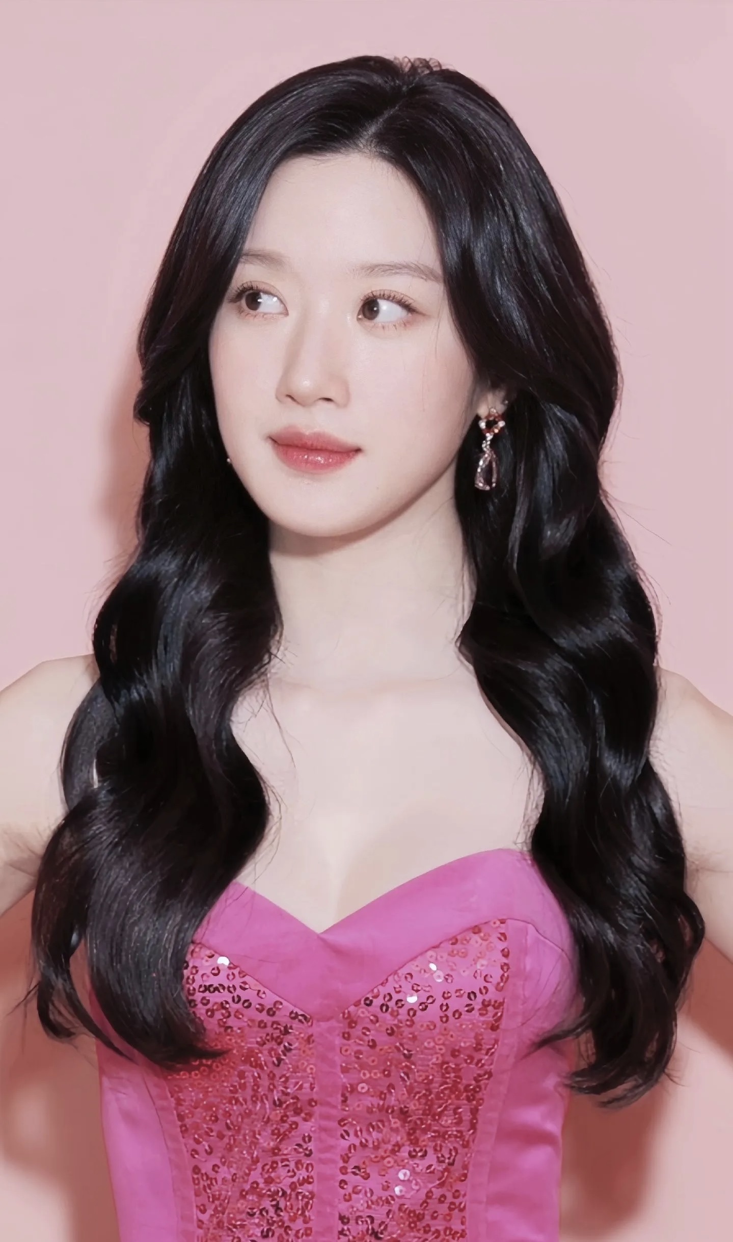 高智感美女文佳瑛