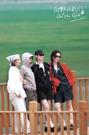 倪妮录向野的我们哭了  向野的我们看倪妮录制现场落泪，不是刻意煽情，是...
