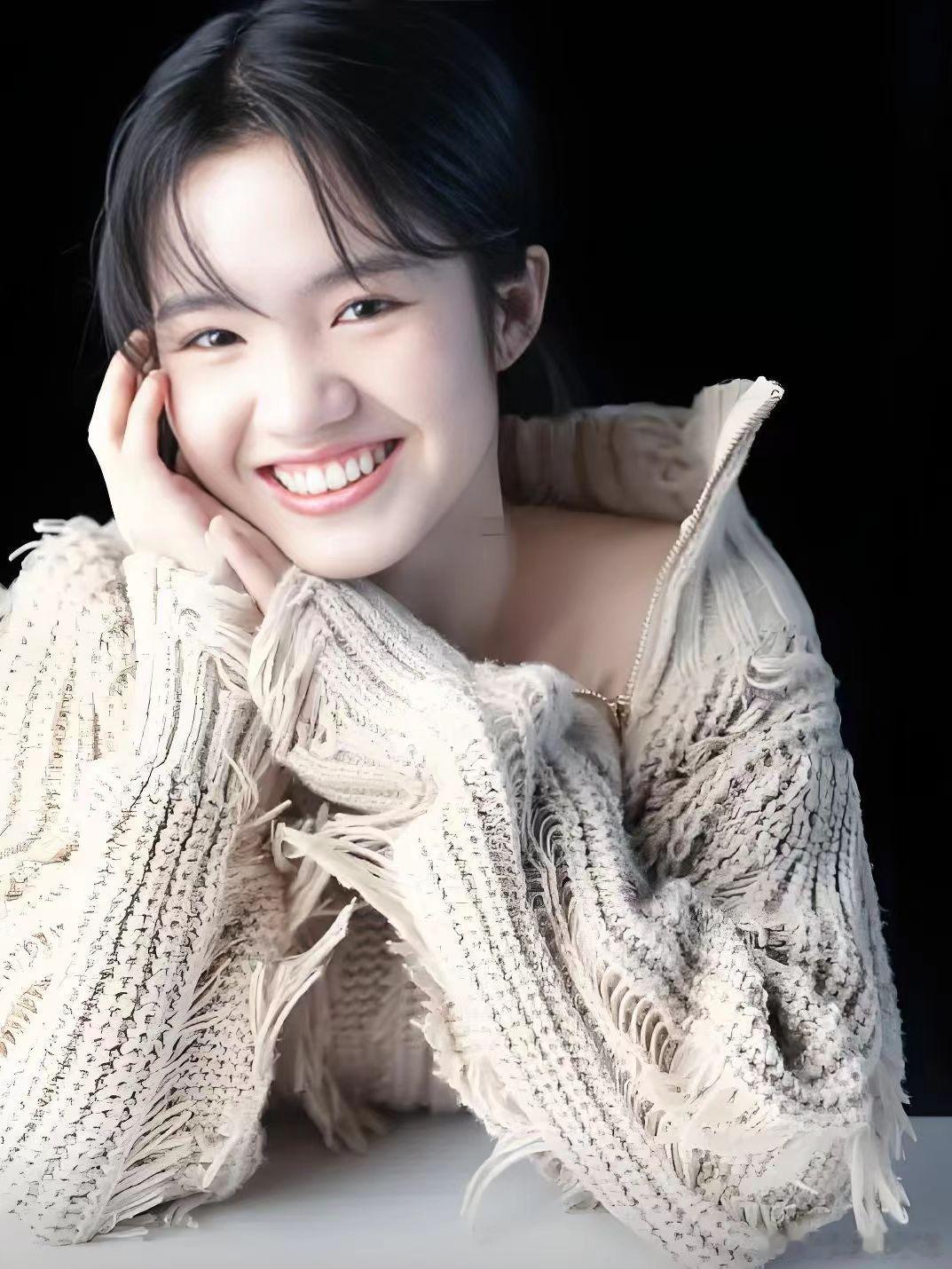 #李勒优 接受一切事与愿违#
很多无奈和冲突其实都是在相处的时间久了才会发生，
晋妈直播表示二人并未彻底决裂，只是两代人观念冲突。 ​