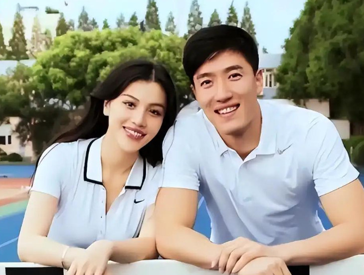 刘翔怎么也不会想到，那个早在11年前就和自己断了关系的前妻，如今竟然一步步走出了低谷，日子越过越顺。
 
娱乐圈里，有些人靠一场热搜走红，也有人花很多年，才把热搜留下的印象一点点擦掉。
 
葛天属于后者。
 
2014年9月8日，24岁的葛天和31岁的刘翔在上海领证，没有婚礼，也没有蜜月。刘翔当时发