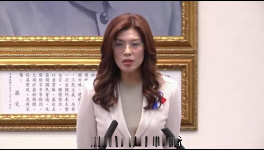 🔥郑丽文中常会重磅宣布！选战倒数45天，携手韩国瑜成立蓝营助选团
————————
近日，郑丽文在国民党中常会做出重要宣布！距离岛内选战仅剩最后的45天，她将和韩国瑜一起，正式组建蓝营助选团，全力冲刺选情，凝聚蓝营的全部力量。
 
与此同时，郑丽文还针对沈伯洋有关毒品的模糊言论展开严厉抨击。她表示，