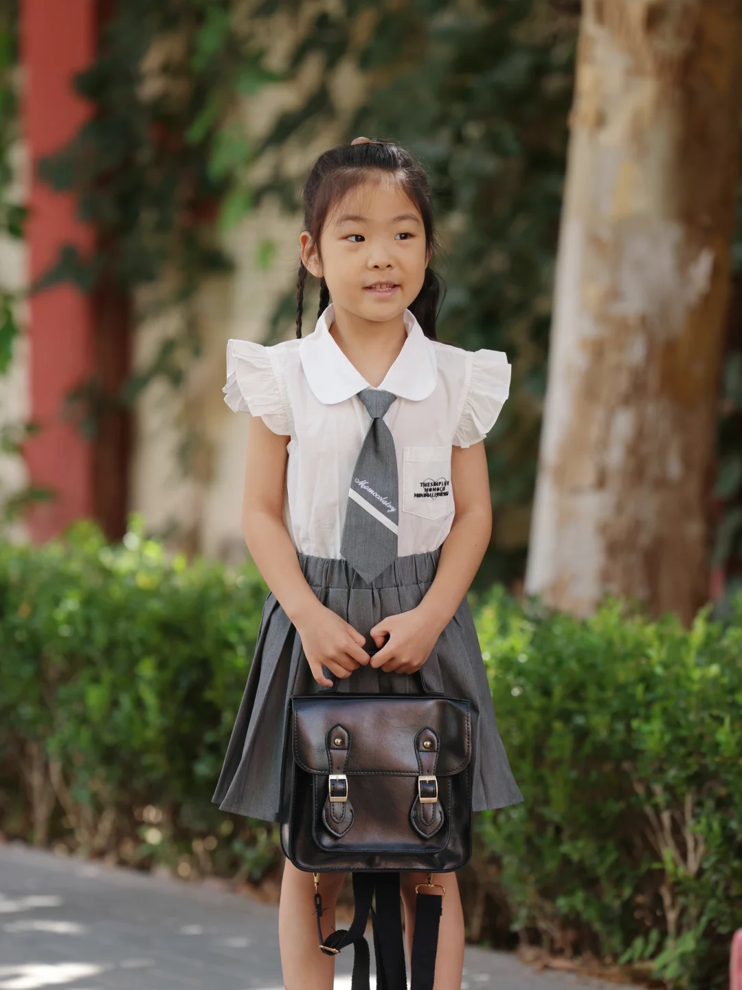 时间啊，你这个小偷，我的小孩要上小学了