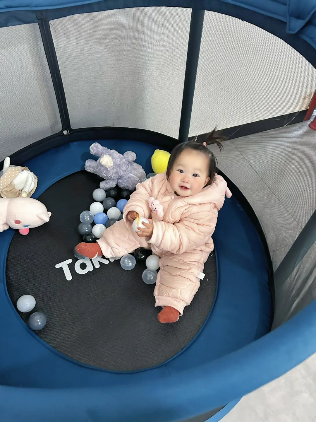 好伤心😭我女儿突然就不黏我了