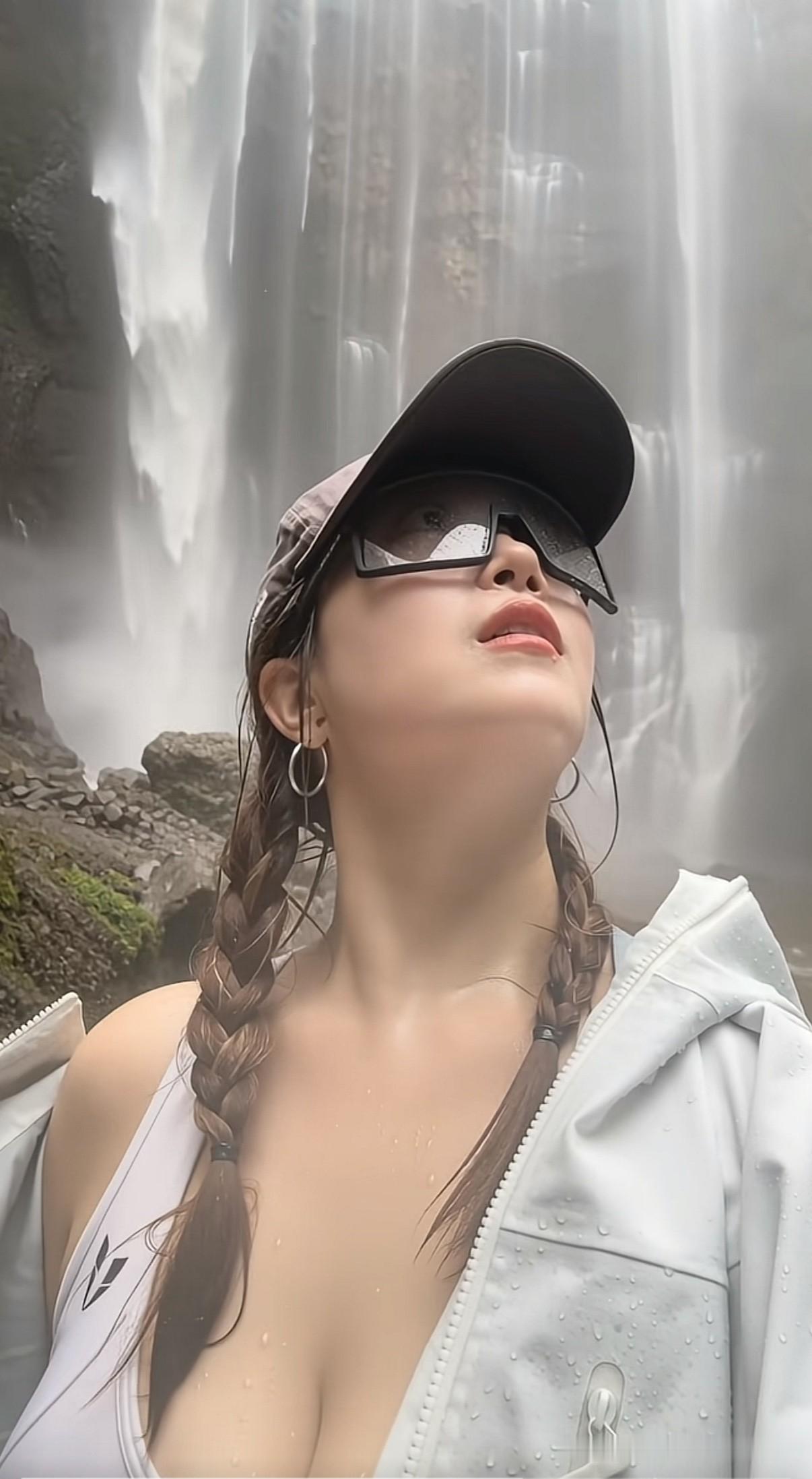 说实话很美 很耐看