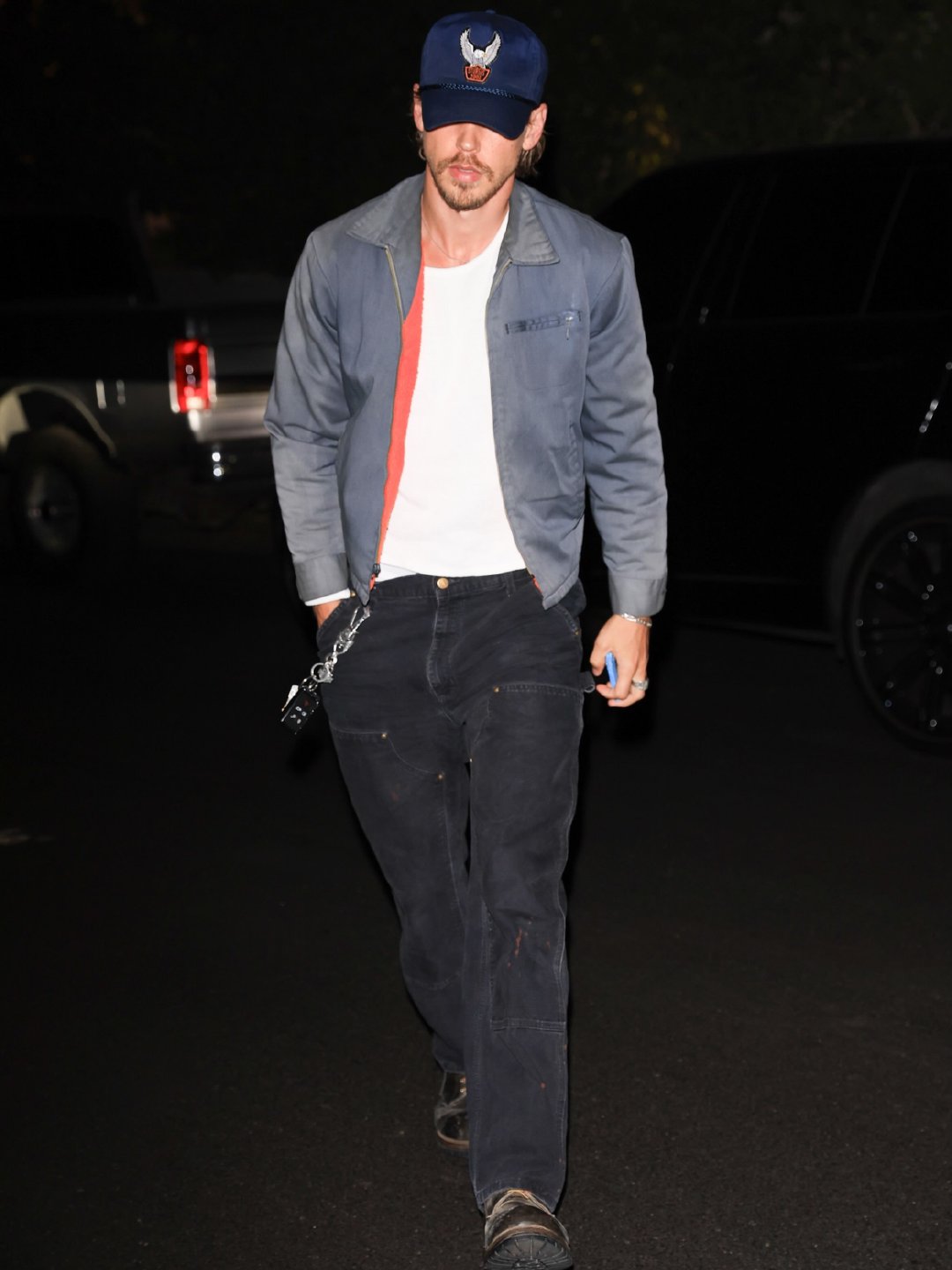 Austin Butler奥斯汀·巴特勒、Alexander Skarsgård亚历山大·斯卡斯加德9月5日在洛杉矶现身由Cade Hudson主办的周末聚会📷

#austin butler##alexander skarsgård# ​