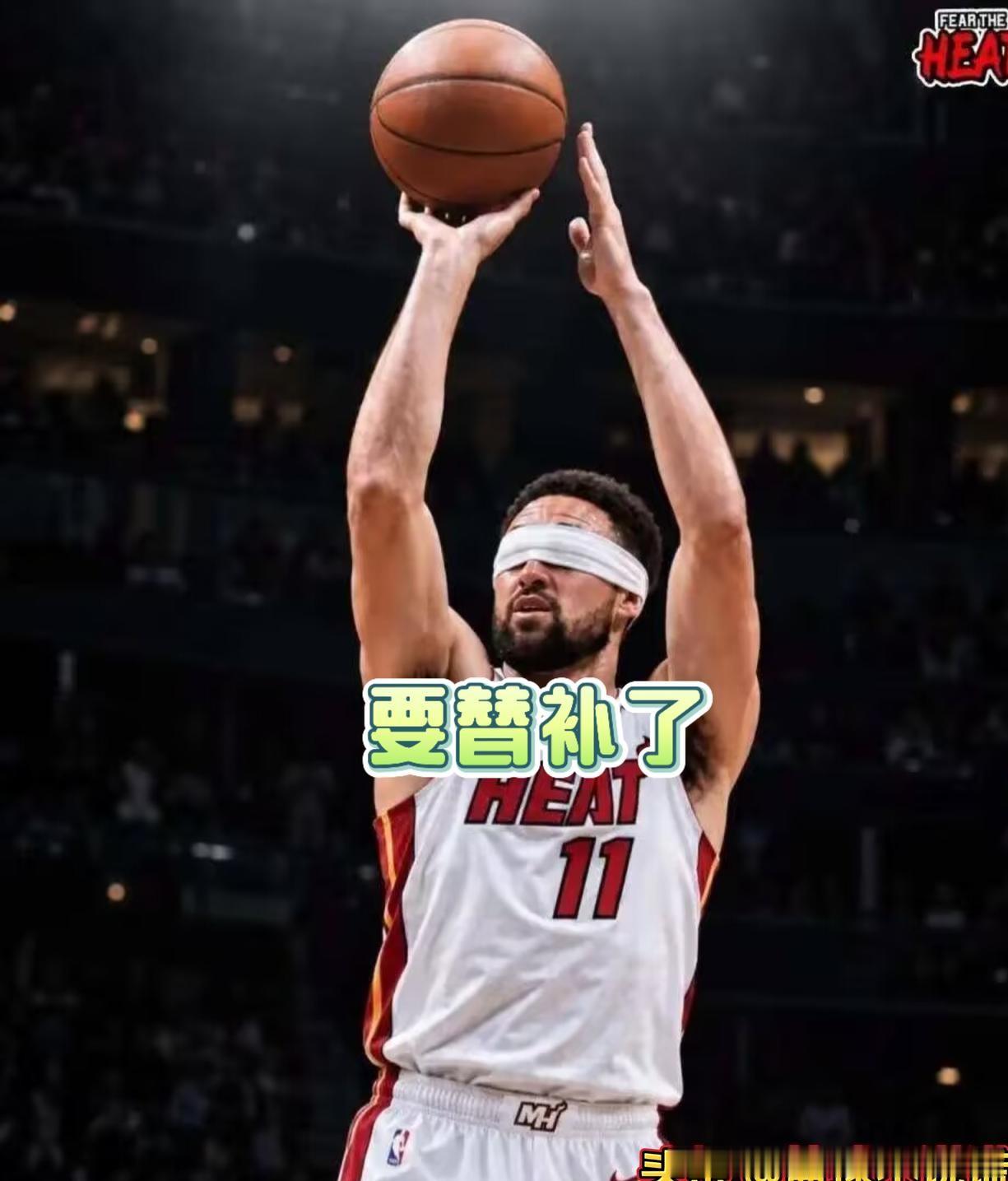半场怒砍0分，全场外线11次出手就进2个，最后整整一节被按在板凳席上动弹不得。
看着克莱·汤普森交出的这份数据单，多少球迷心里只剩下一声叹息。
两连败的锅，他真的一点都甩不掉。
现在的汤普森，上场24分钟只拿到6分2篮板2助攻。数据难看还在其次，最致命的是他在场上的那种无力感。防守端脚步早就慢