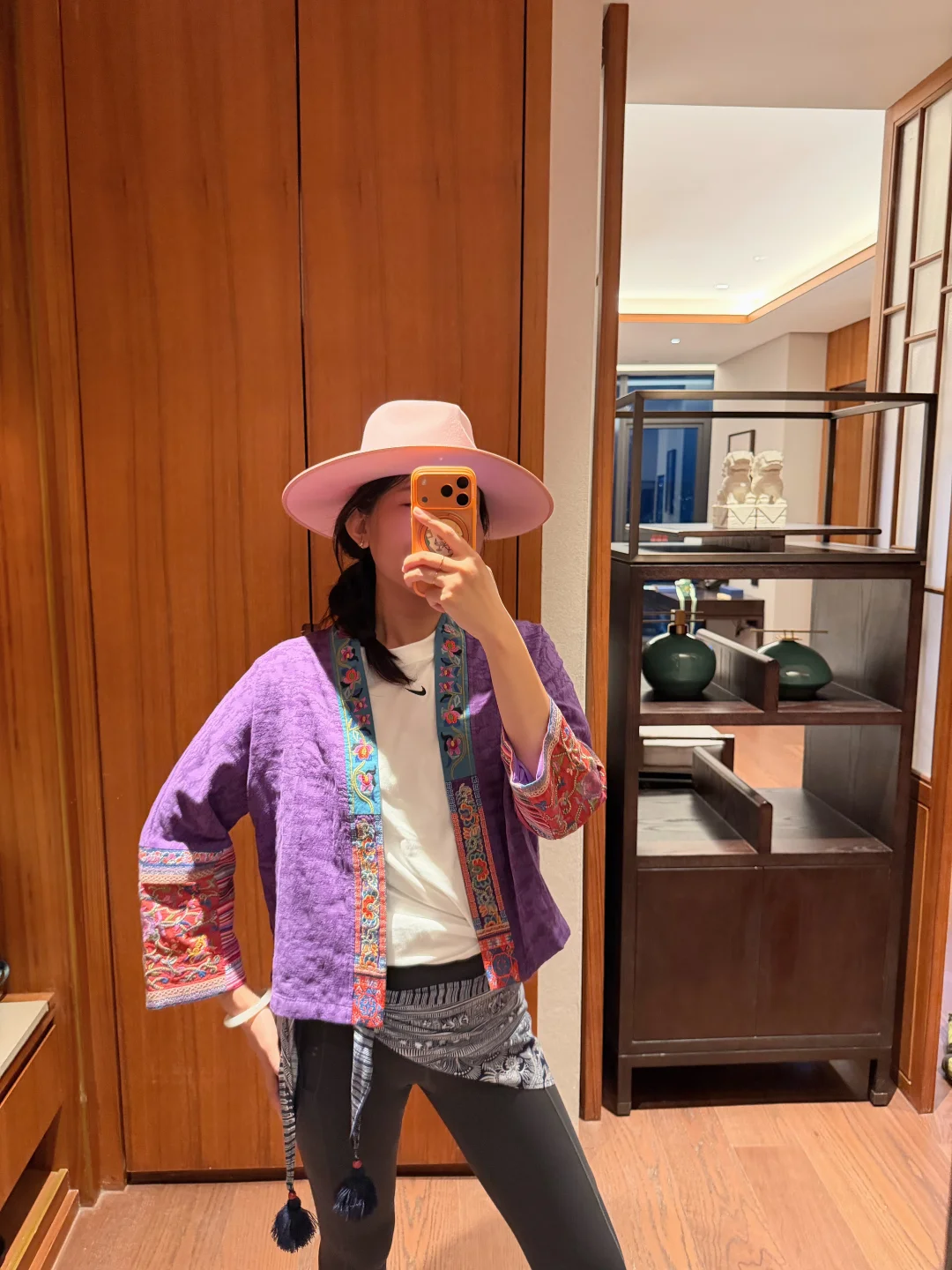 凯里“绣里淘”收获💜一件“艺术品”