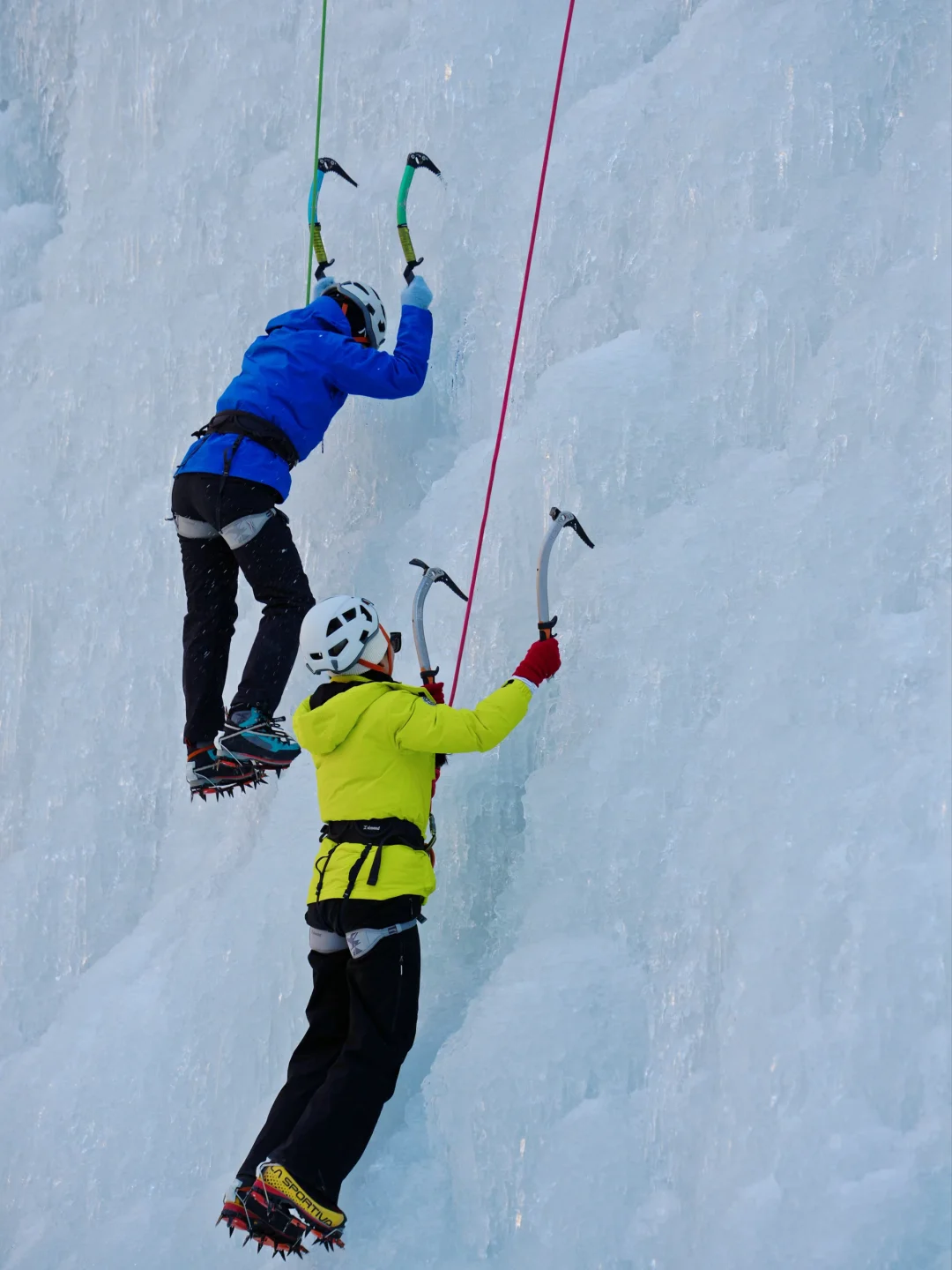 我妈说我出息了，竟跟王一博攀了同一个冰瀑