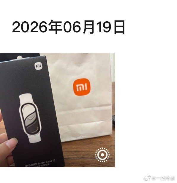 #二手闲置[超话]#  出小米10NFC陶瓷版
几乎全新 今年6.19别人送的礼物 用了一个月不到 放暑假就没用过了
送充电器 ​