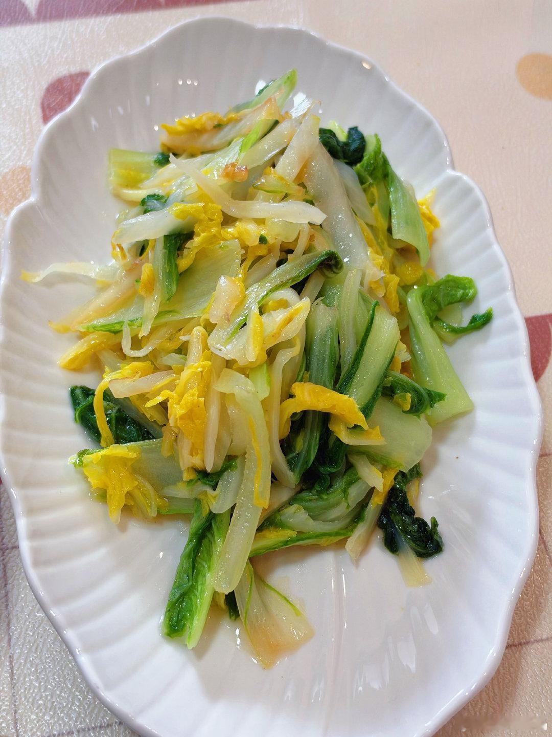 开饭，山姆买的牛肋条，和西红柿炖了一个小时，超级好吃，配米饭绝[馋嘴] ​