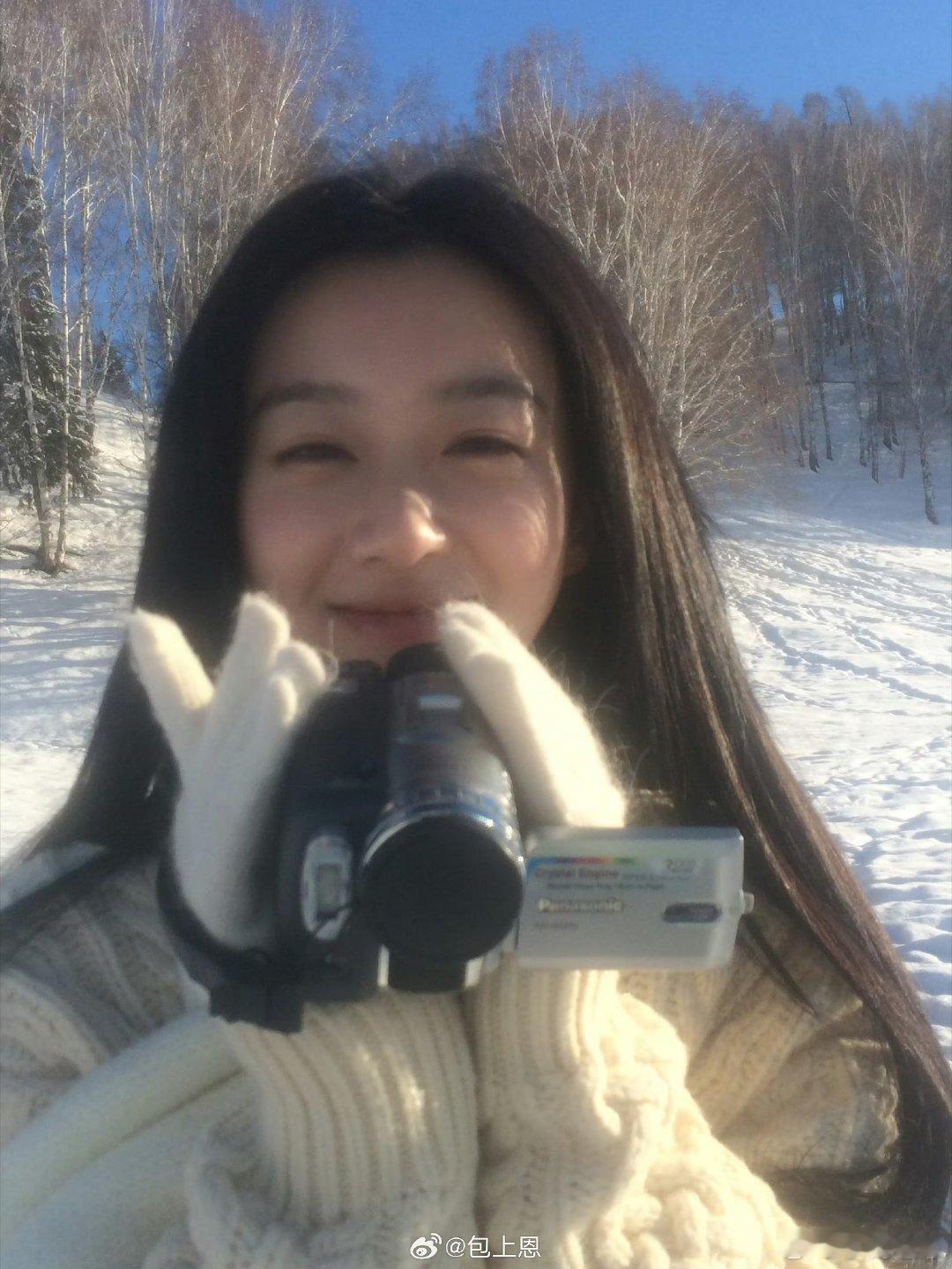 领家那个爱摄影的漂亮姐姐

#包上恩李瑶英# ​