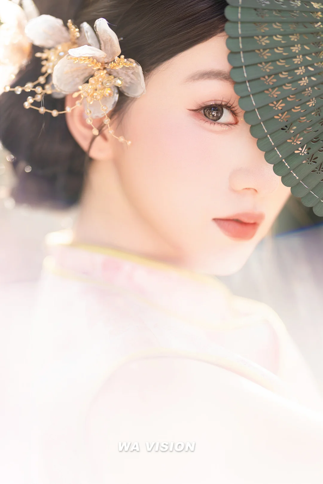 逆光➕大光圈=出片！