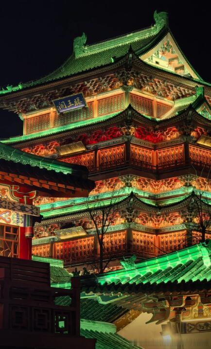 来南昌必逛的地标，一定是因《滕王阁序》名扬天下的滕王阁，整理一份实用攻...