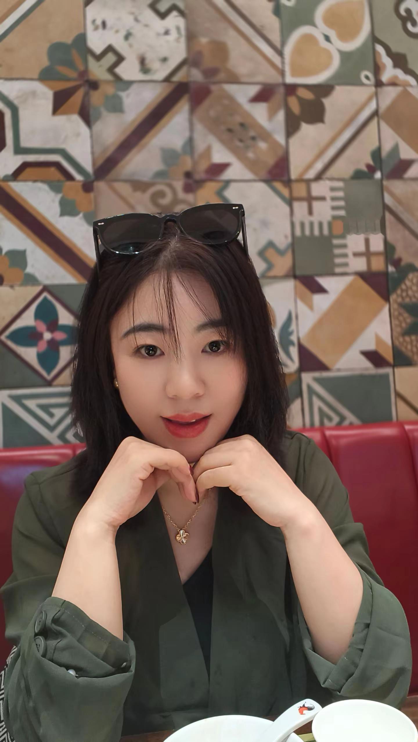 很哇塞的一天。快乐都是自己给的~