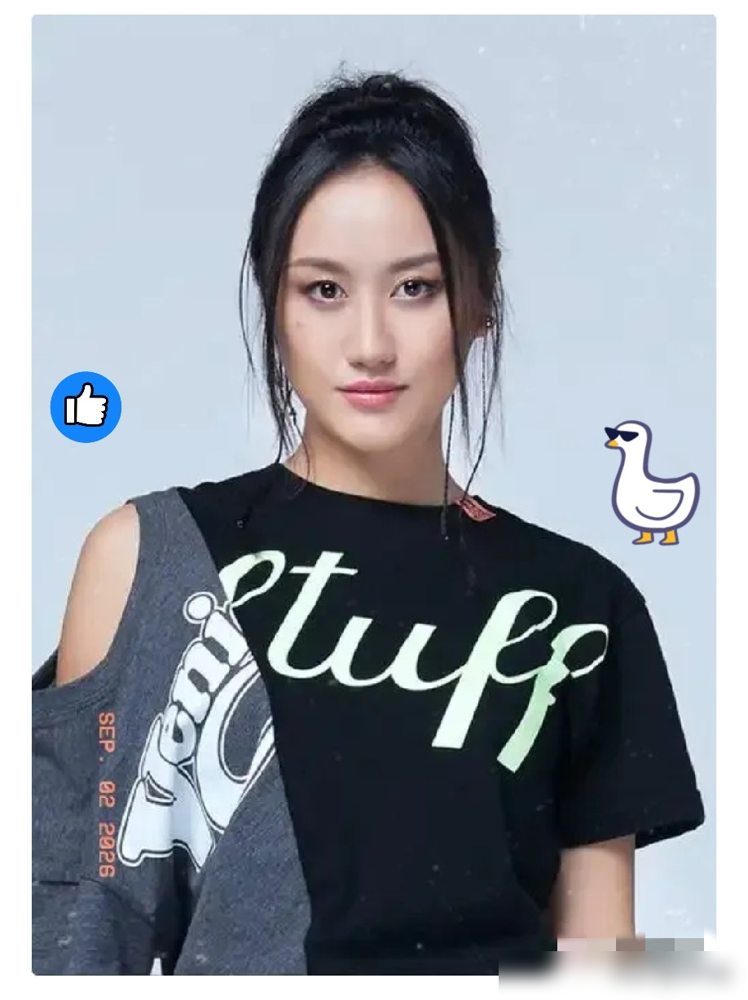 熟人音乐节公然袭胸，陈粒当场直接翻脸！
阿那亚虾米音乐节上，王菲多年好友摄影师Ryan酒后失态，从身后靠近陈粒，掐腰搂抱还触碰胸部。陈粒当场用力推开，竖中指护胸，转身离场。
转天男方公开道歉，承认越界。陈粒发文回应，说都是朋友喝多了，对方已经道歉，不想过度解读，要求事件到此为止。
不拿性骚扰炒