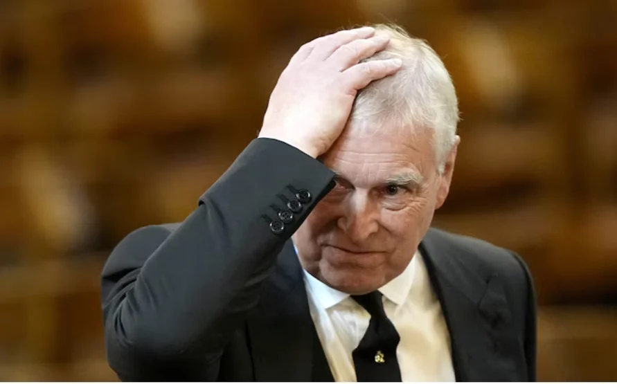 英国国王废除亲弟弟所有头衔