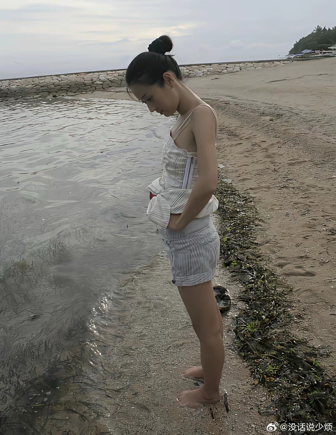 马伊琍的32岁 《新旅行》杂志拍摄写真 ​