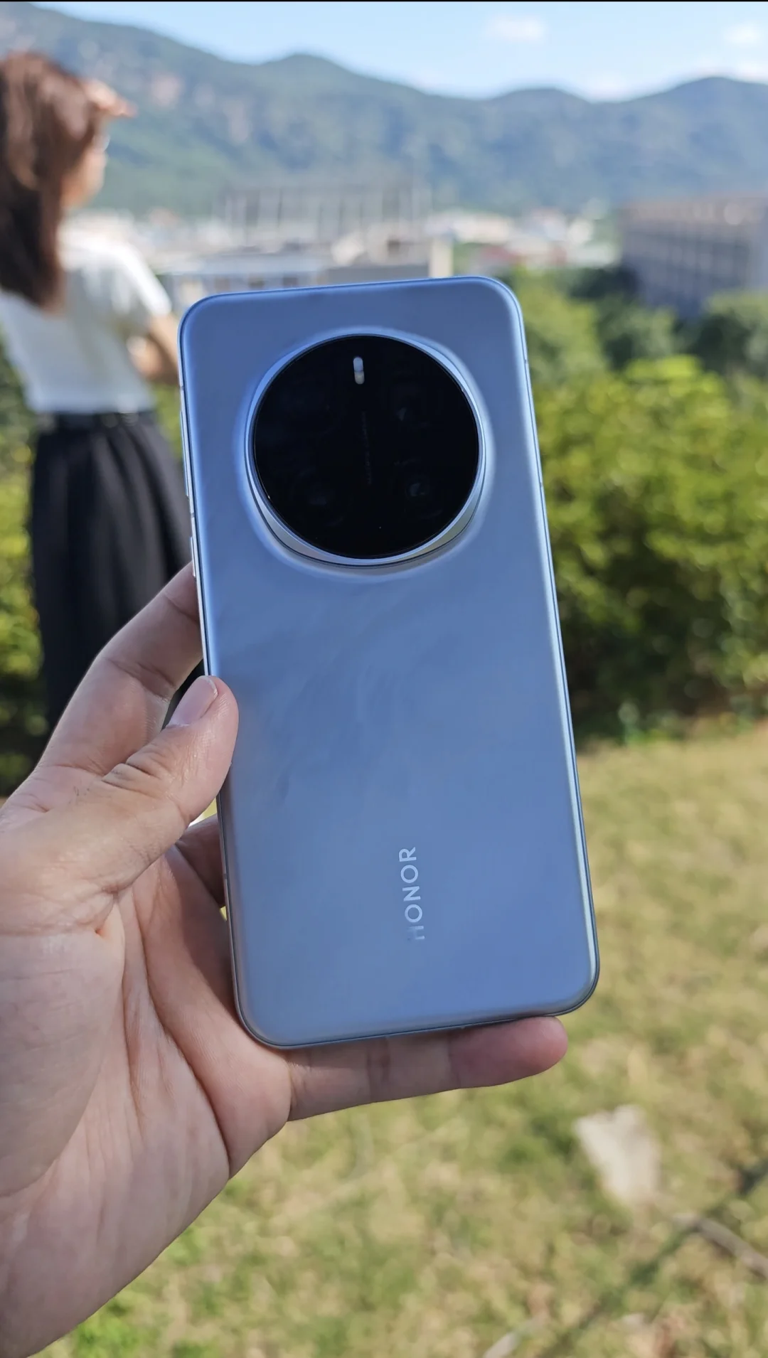 没有任何一个厂家敢跳出来和我比屏幕