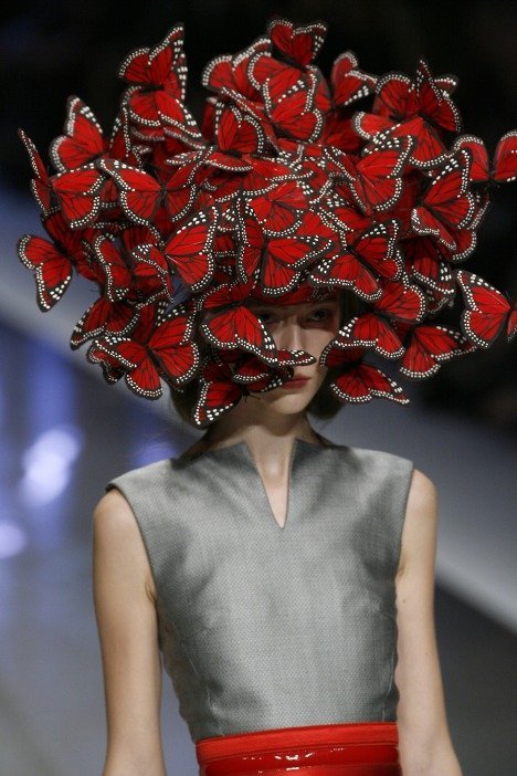 绘画参考 Alexander McQueen 2008春夏 帽子设计 ​​​