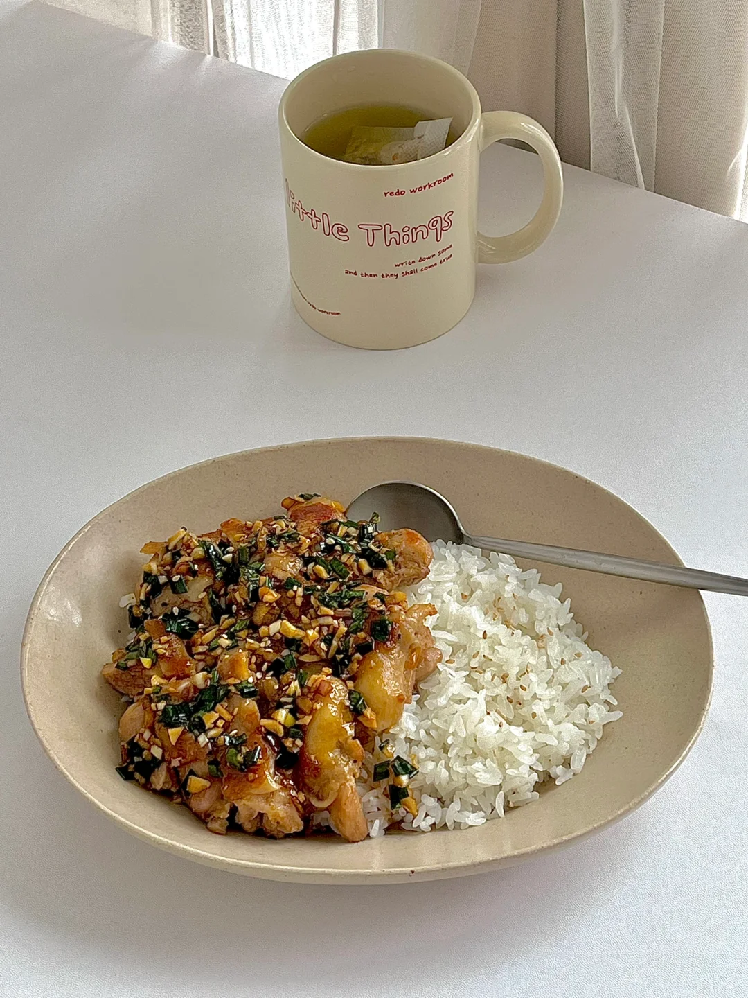 ☀️周末的早午餐｜简单版巨好吃葱油鸡腿盖饭