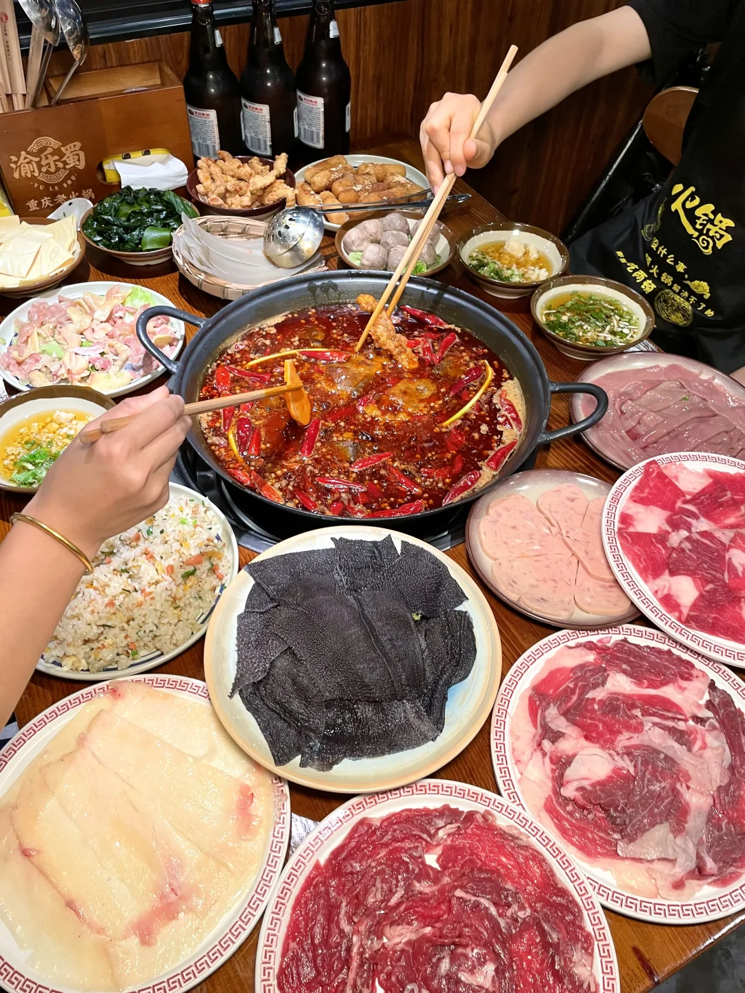 挖到宝藏重庆老火锅🔥金膘黄牛肉吃到爽！