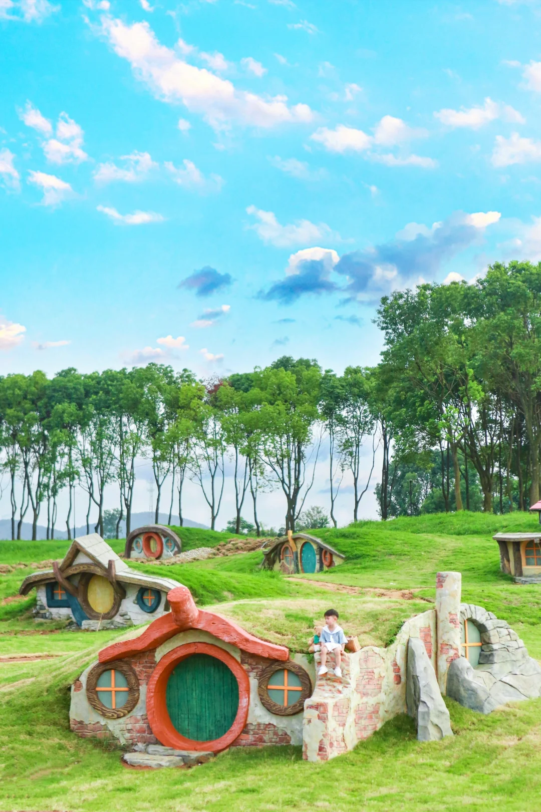 武汉新晋免费遛娃地☁️闯入宫崎骏的漫画世界