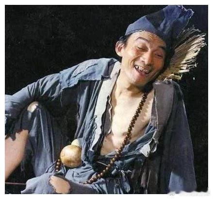 一曲鞋儿破帽儿破，济公形象永远留在荧幕。游本昌老师，一路走好🙏#游本昌去世# ​