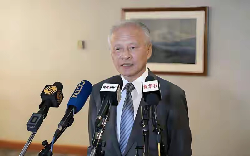 【祖国统一要一劳永逸与名副其实】

在刚刚举行的北京香山论坛上，前中国驻美国大使崔天凯的一番话简直是石破天惊。崔天凯认为，解决台湾问题要一劳永逸。

崔天凯讲出这番话是很有针对性的。最近，岛内有一种声音，认为两岸统一要分两步走，第一步是两岸实现和平，然后才能在国家统一问题上迈出第二步。表面上看，两岸