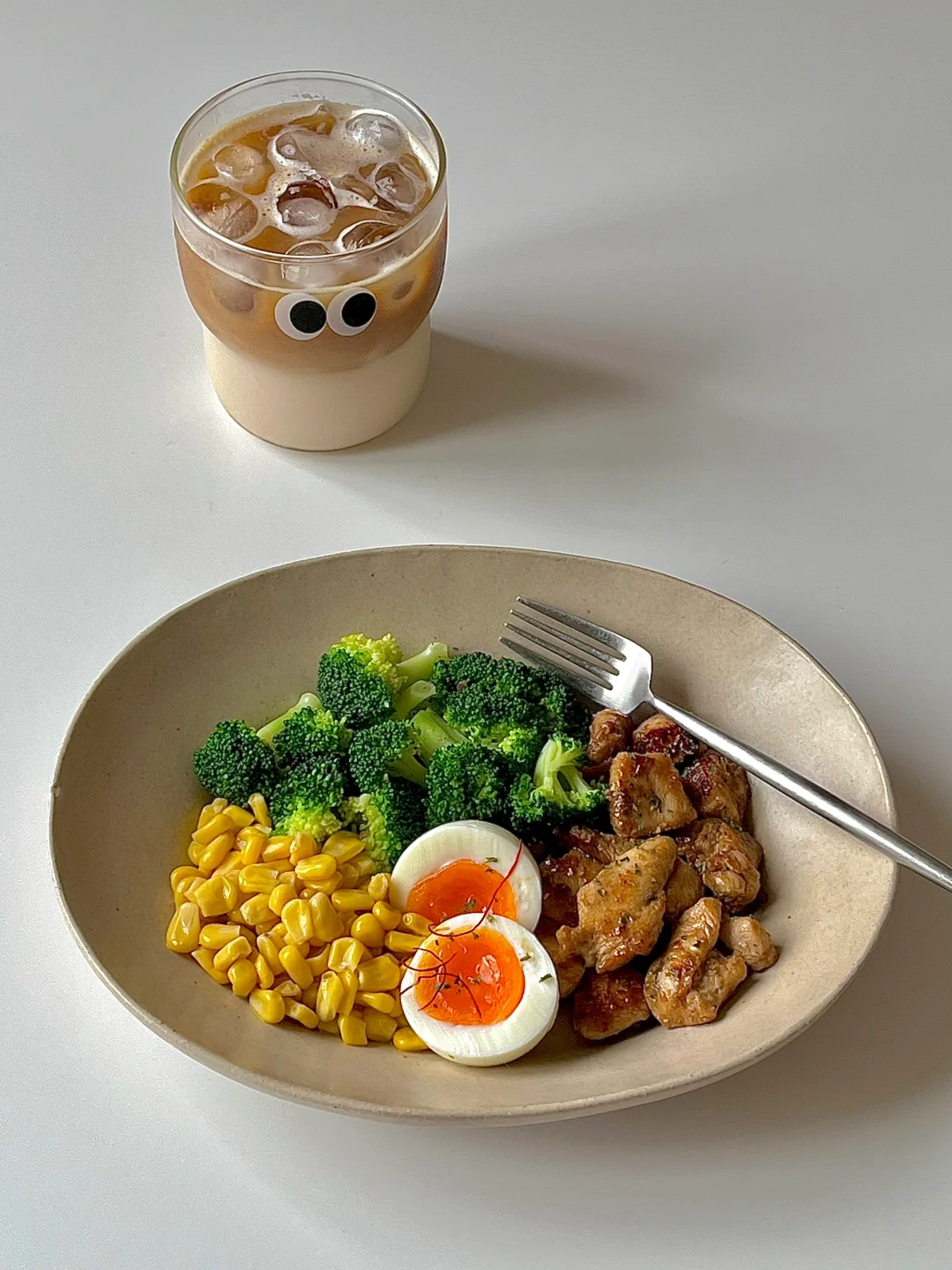 ☀️工作日早餐｜香煎鸡胸肉&水煮西兰花🥦玉米