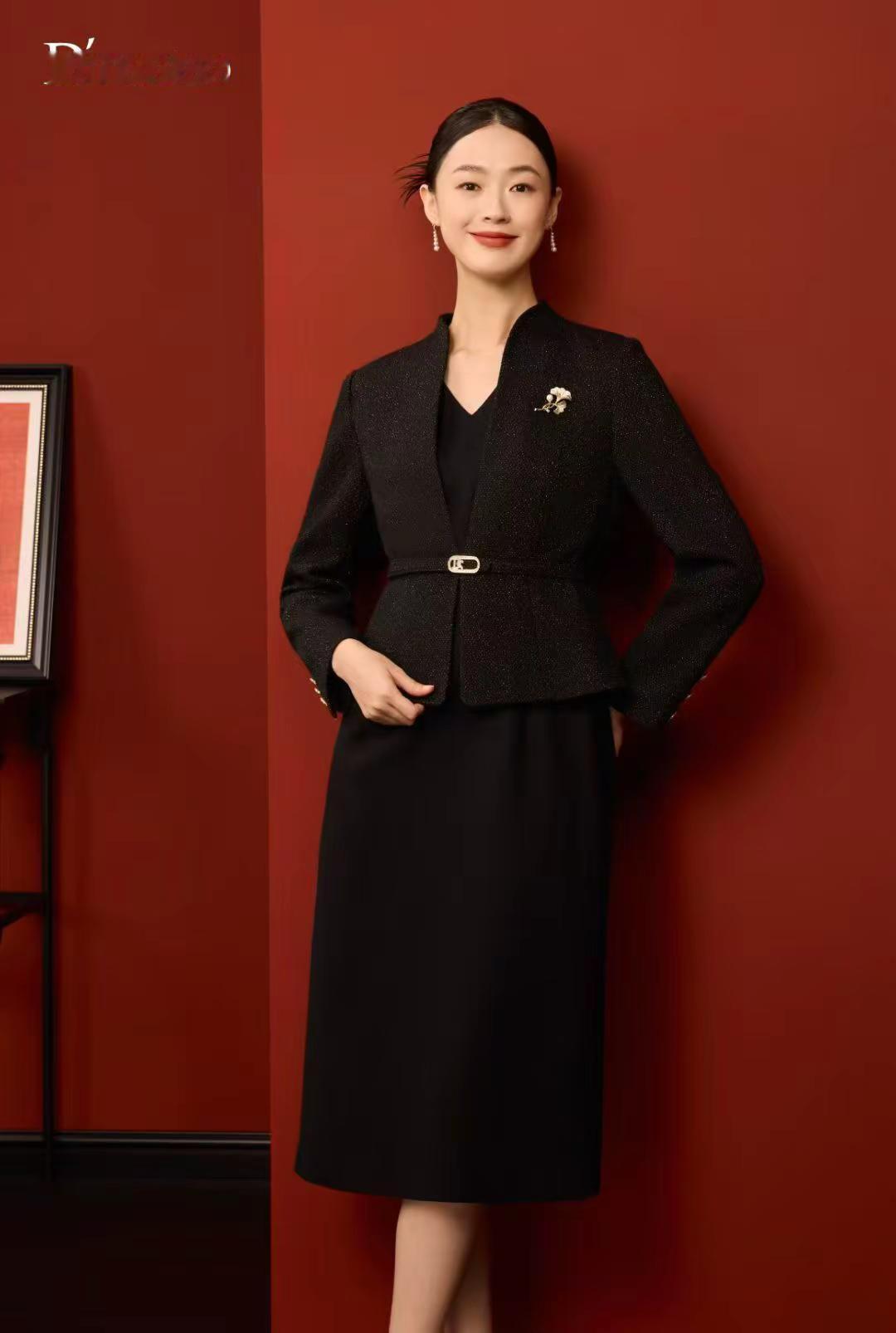 <p>街拍小姐姐穿搭秀 时尚搭配服装 女装时尚穿搭 <!--{img...