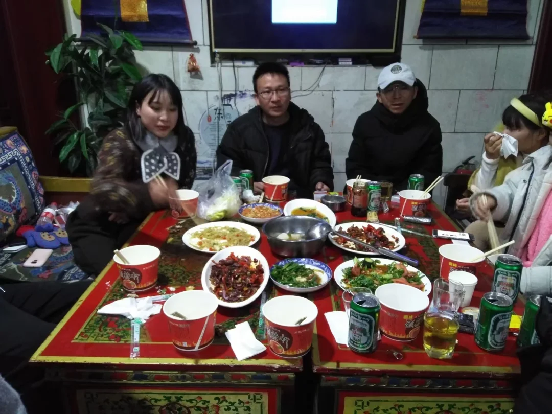拉萨青旅拼餐。最有意义的一件事