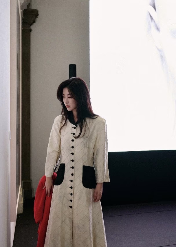 朱珠 in MUTEDANCE｜孤品私服🏰