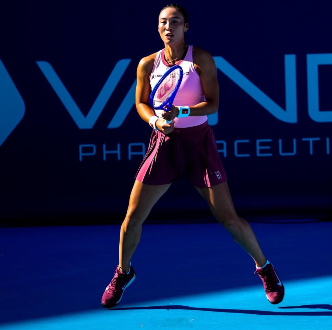 北京时间7月17日凌晨，WTA250雅典站女单1/4决赛展开焦点对决...