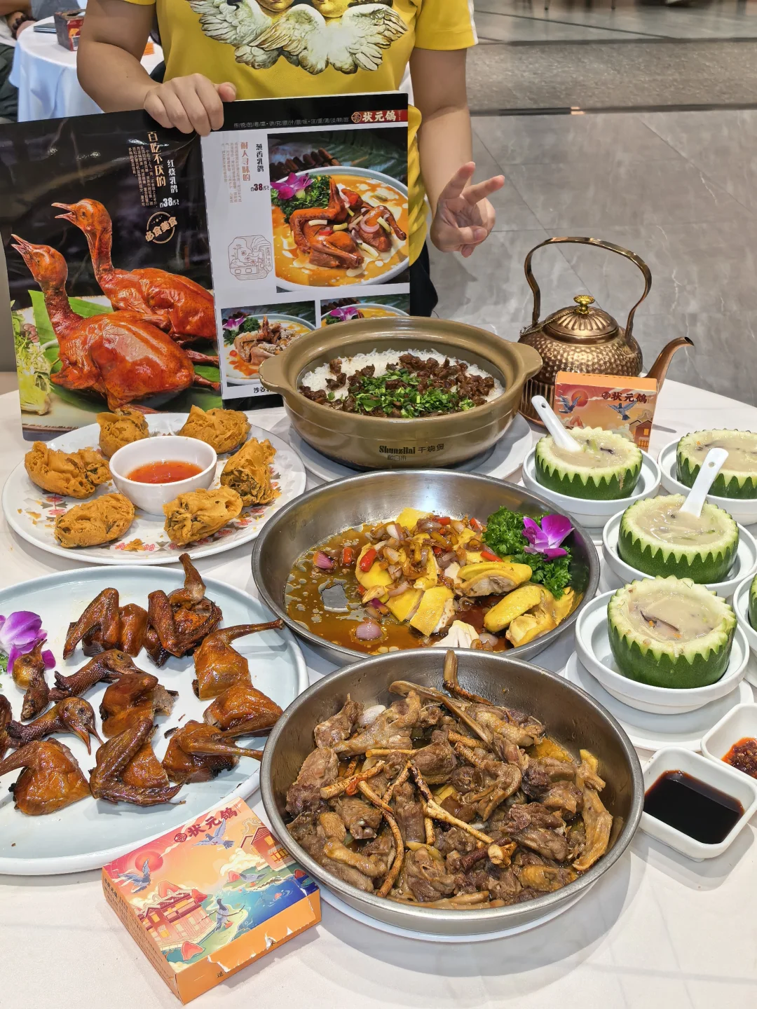 长隆周边老店！跟街坊吃地道乳鸽饭