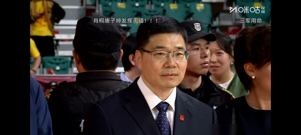 新官上任笑开花，姚明当年给辽篮颁奖却像奔丧？这事没你想的那么简单。 ...