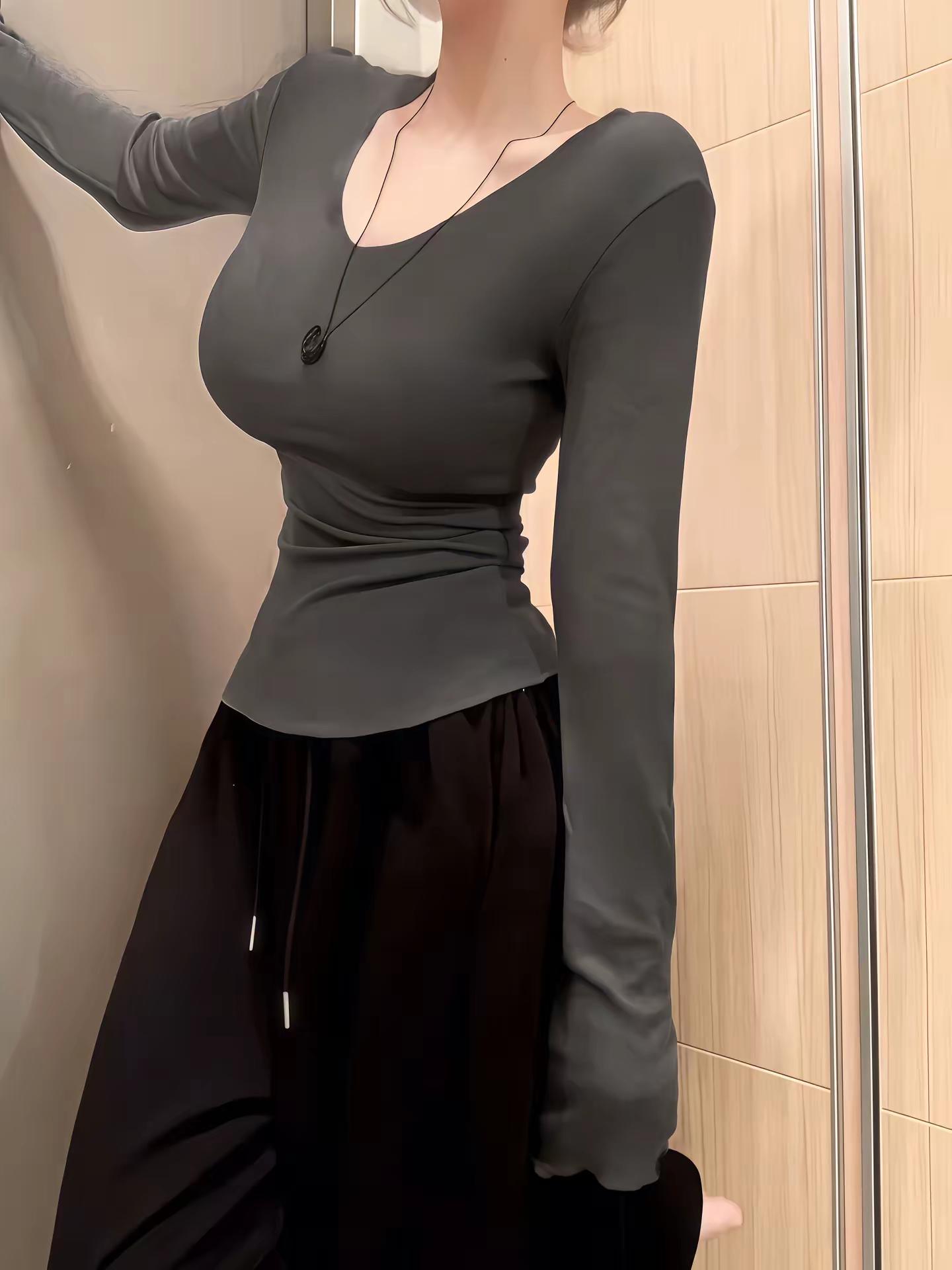 <p>笨蛋美女 <!--{img:0}--><!--{img:1}--...