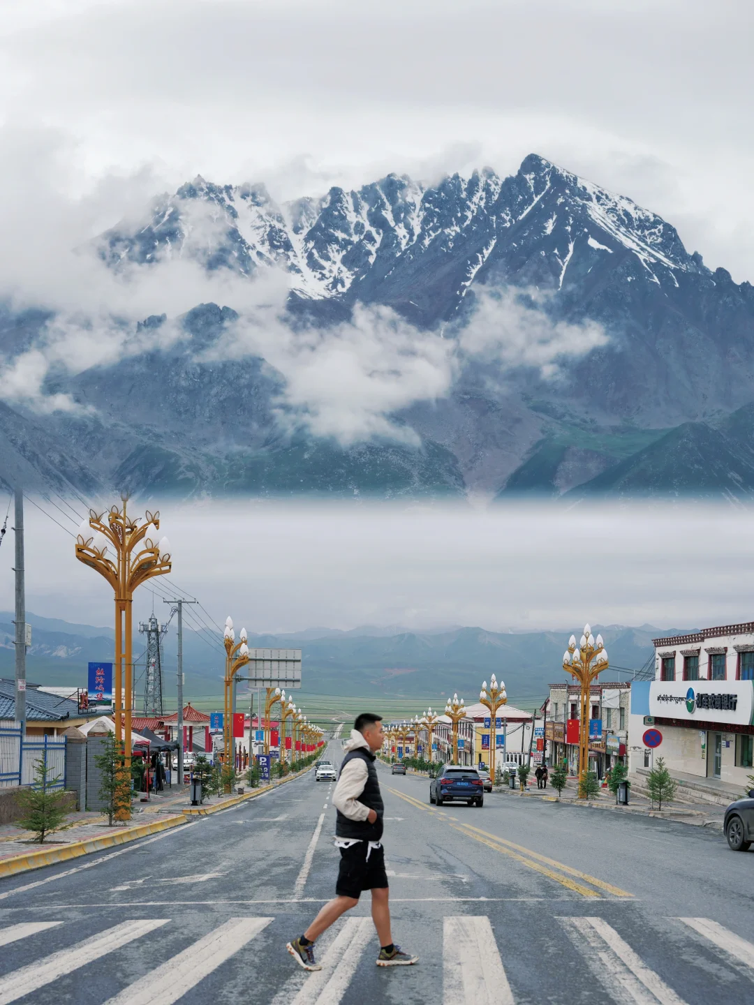 青甘大环线｜第一站卓尔山景区夏日雪山