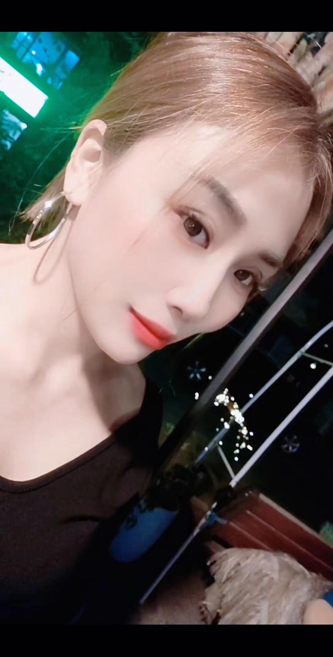 <p>情感共鸣 <!--{img:0}--></p><img src=...