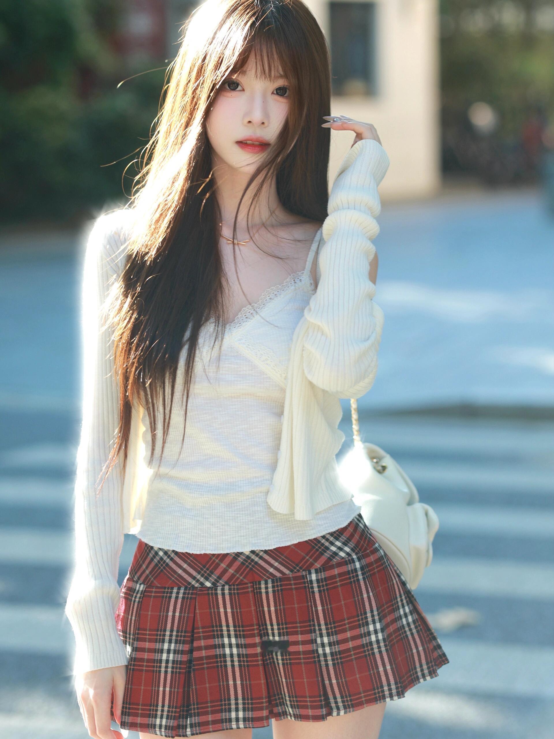 修身有韵味的少妇写真（9.8分）