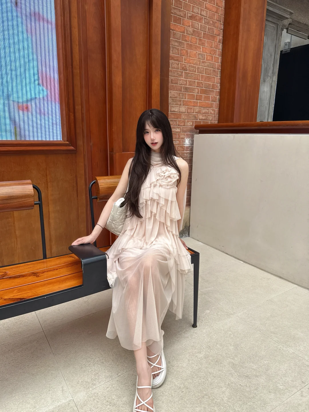 🧚🏻‍♀️